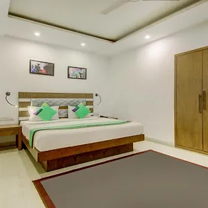 Hotel Treebo The Kings Plaza, New Delhi