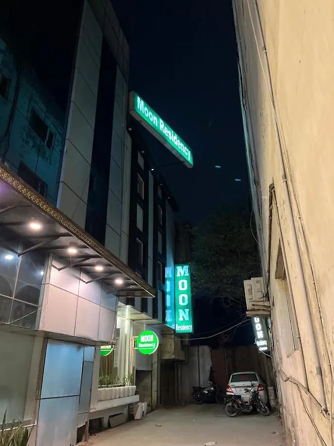 Hotel Moon Residency - Near Airport New Delhi